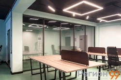 стационарная конструкция из стекла перегородки из стекла для зонирования пространства