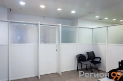 перегородка в профиле 50*25 с дверью
