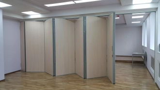 раздвижная перегородка из ЛДСП складная стена перегородка